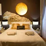 Old Town Art Apartment