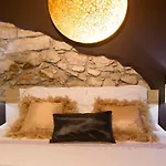 Old Town Art Apartment