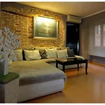 Old Town Art Apartment